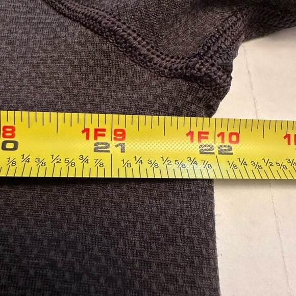 Lululemon Metal Vent Tech Men’s Polo THIS IS SOLD UNABLE TO DELETE - Picture 8 of 9